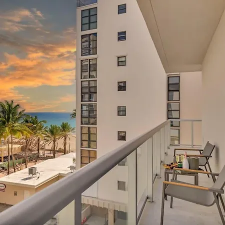 Rooftop Pool - Balcony - Hollywood Beach - Gym Exterior photo