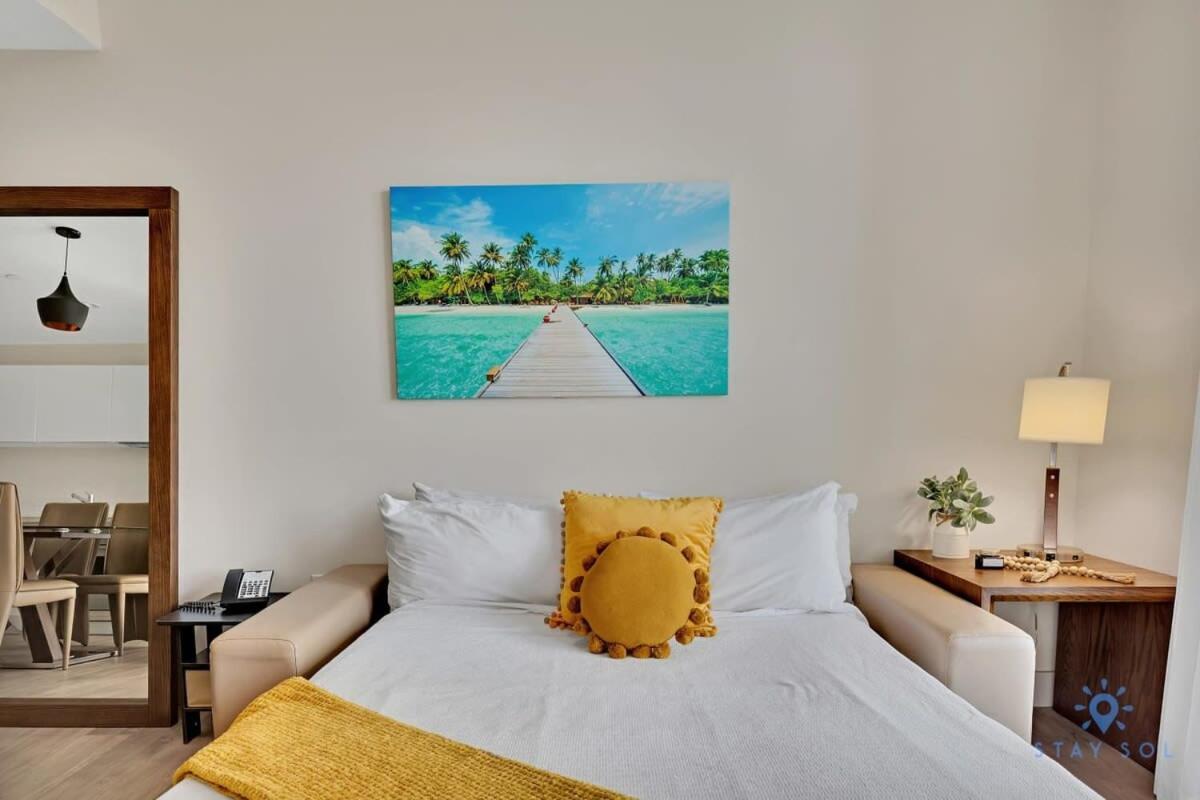 Rooftop Pool - Balcony - - Gym Apartment