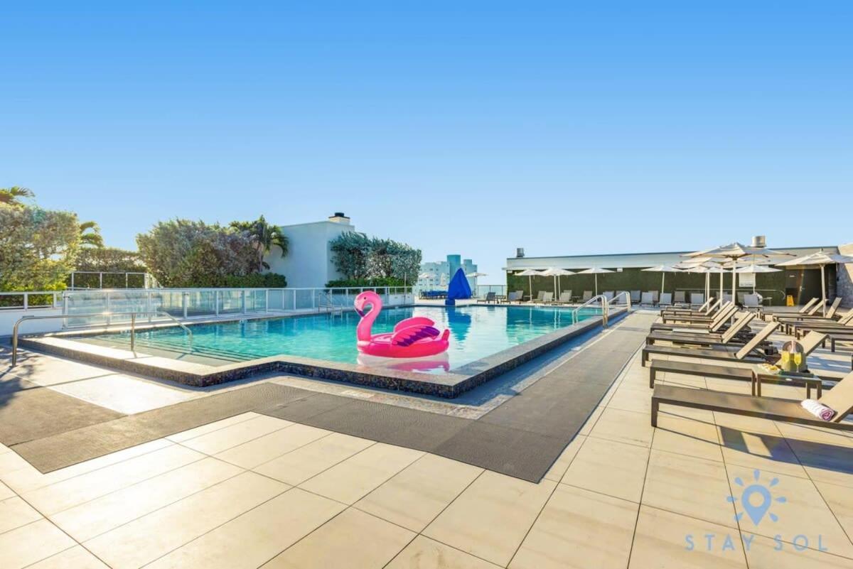 Rooftop Pool - Balcony - - Gym * Hollywood