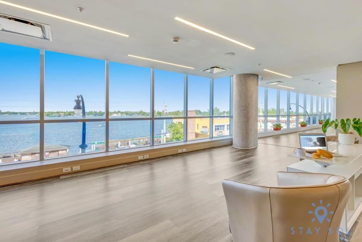 Rooftop Pool - Balcony - - Gym Apartment *
