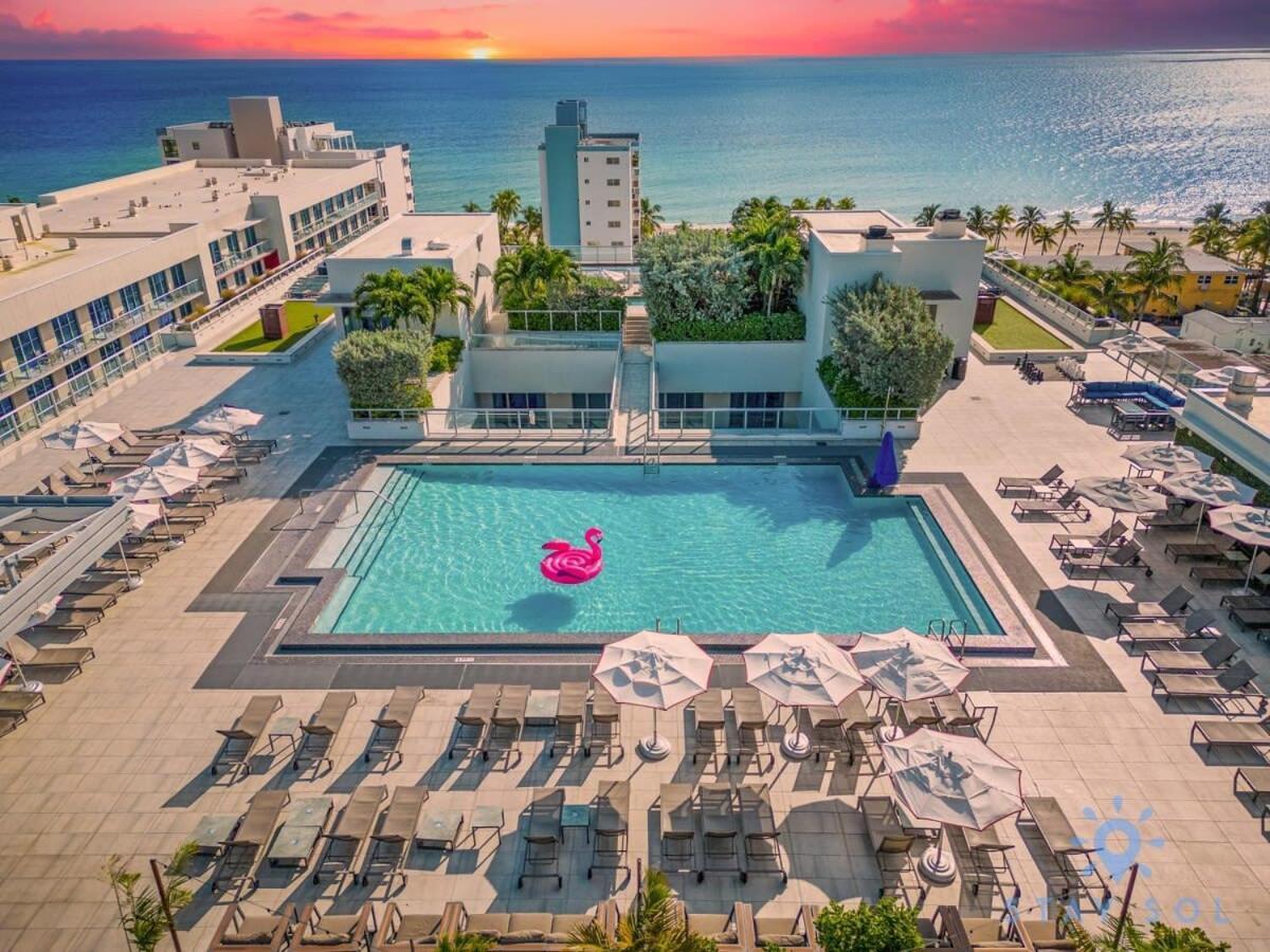 Apartment Rooftop Pool - Balcony - - Gym *
