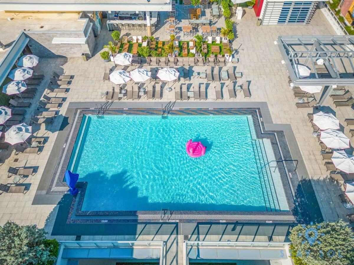 Rooftop Pool - Balcony - - Gym Apartment *